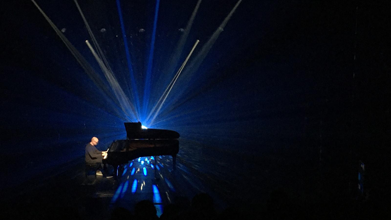 An Empirical Examination of Golf Putting Strategies for Enhanced Accuracy and Distance - Enhancing Accuracy through Laser Focus