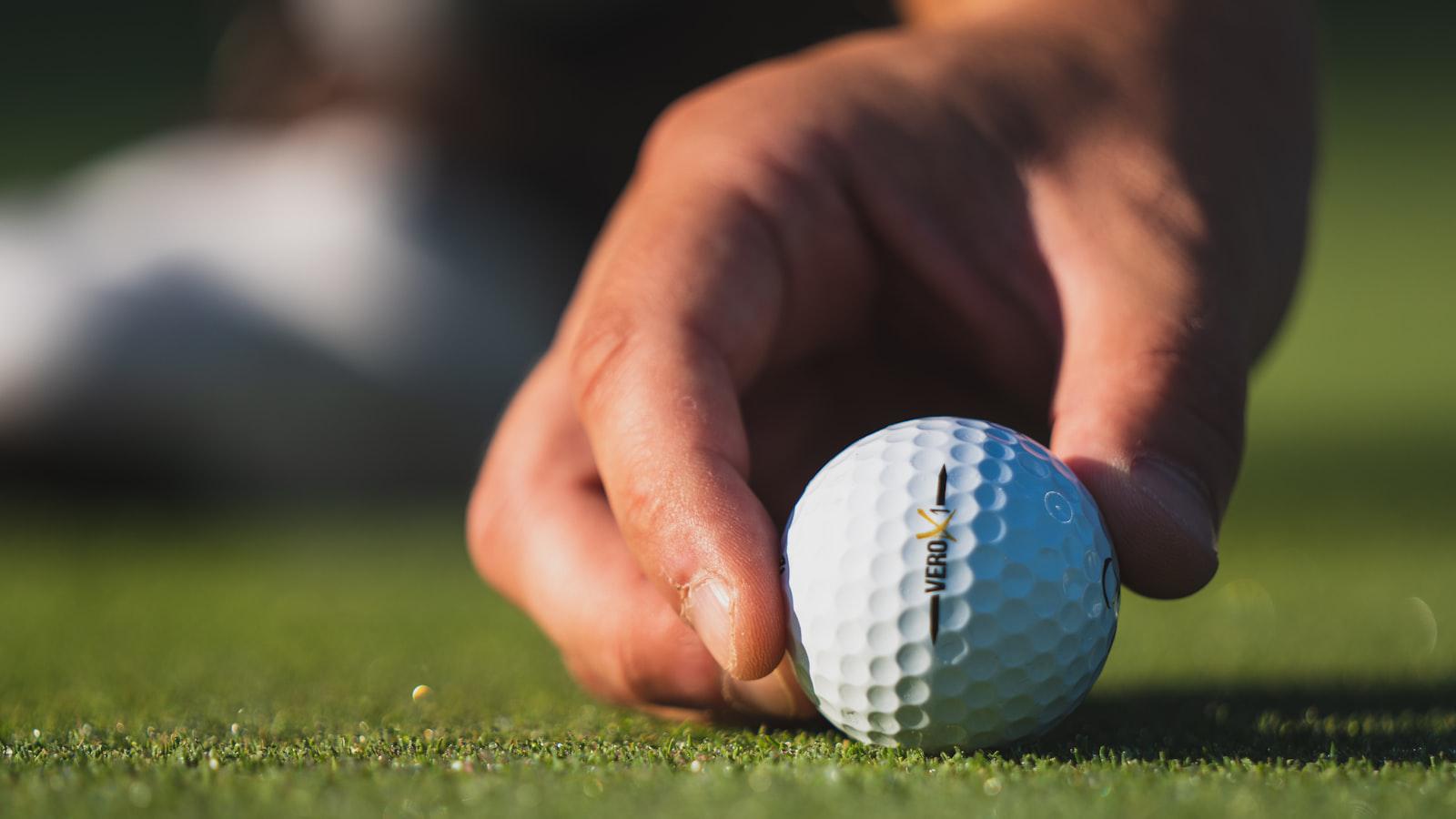 Steele holds off Oosthuizen to win LIV Adelaide - Steele holds off Oosthuizen, captures LIV Adelaide title