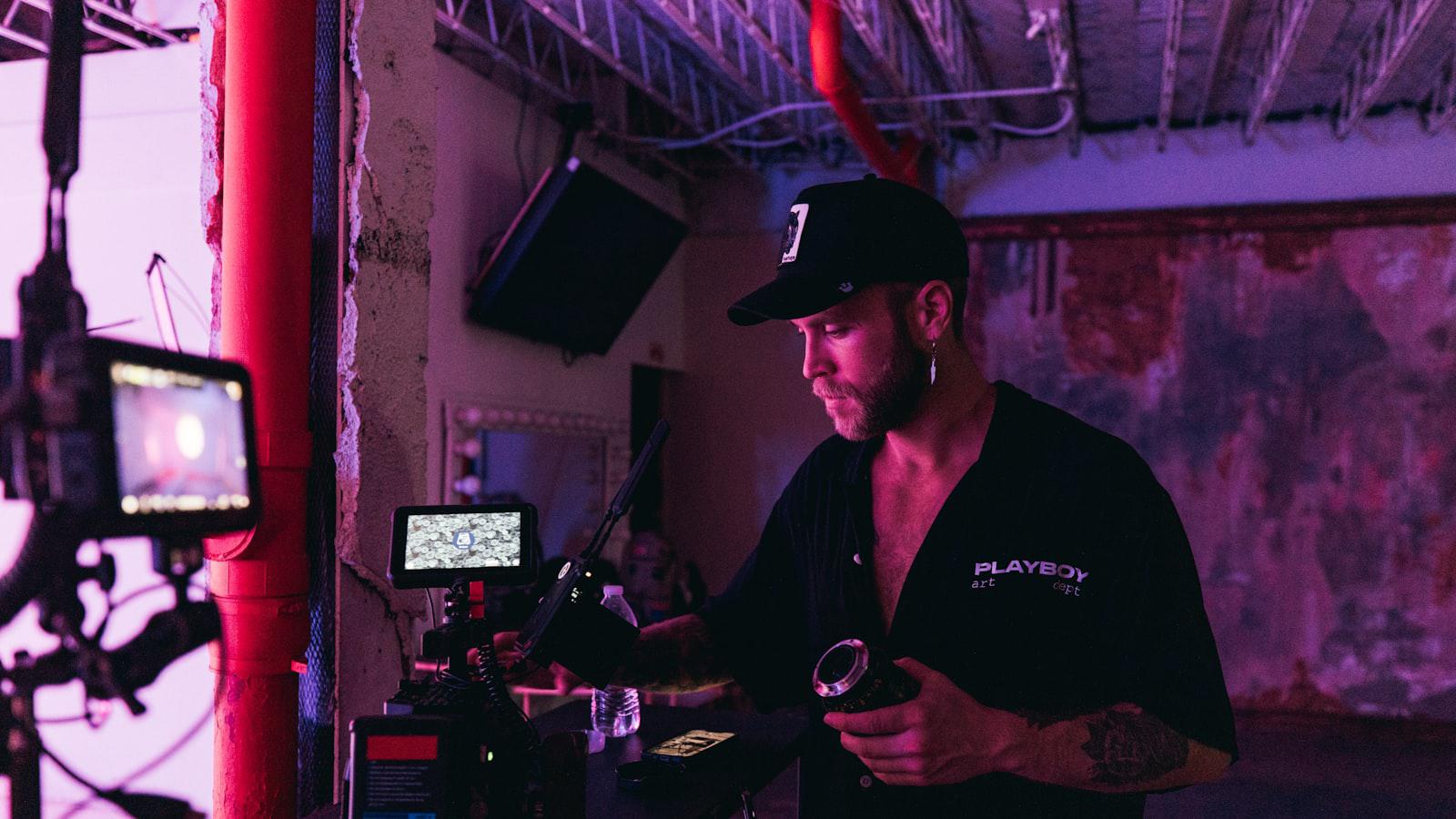 Are you standing too far from the golf ball? This test shows you 1. Evaluating Your Grip: Measuring Distance from the Golf Ball