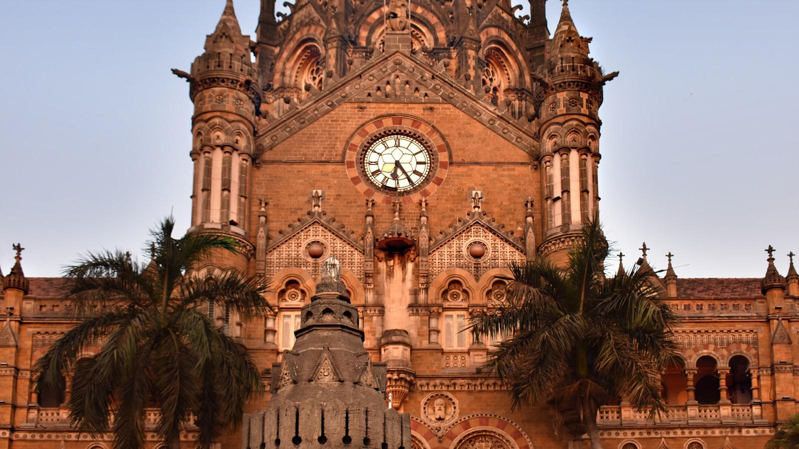 Nick Price's Comprehensive Guide to Enhanced Golfing Performance - Mental Fortitude and Emotional Resilience in Golf