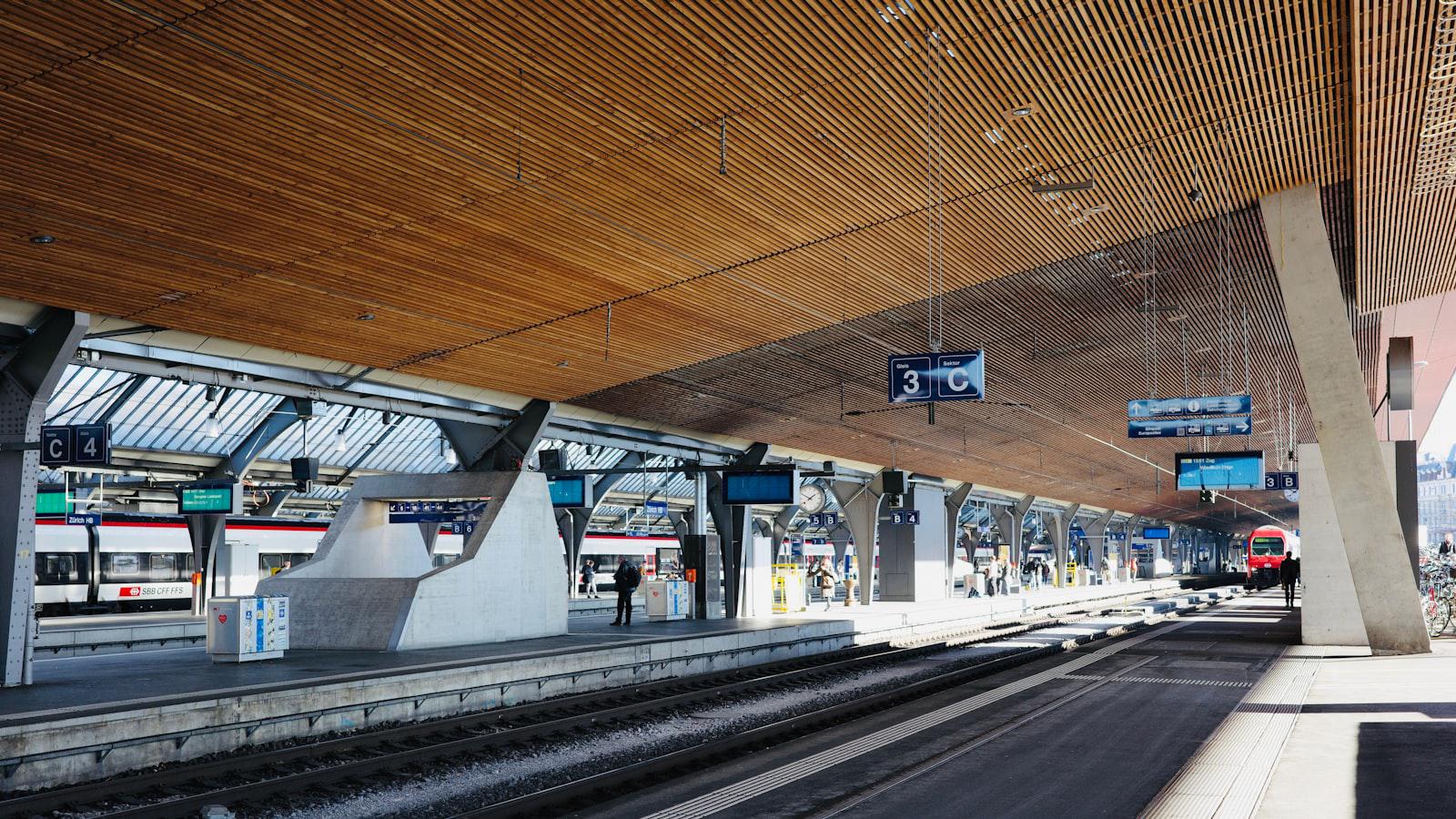 McIlroy-Lowry team among Zurich Classic leaders McIlroy and Lowry Team Top Contenders for Zurich Classic Victory