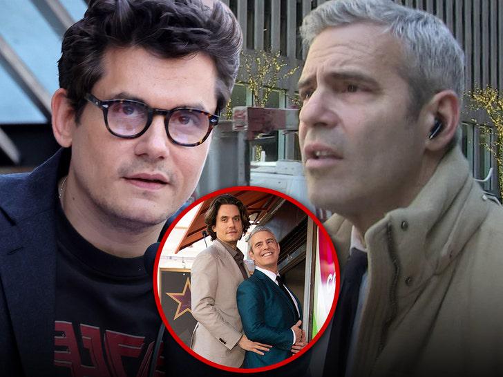 the best crossover we've ever seen #SNL #KristenWiig #MayaRudolph #AndyCohen #Shorts the best crossover we've ever seen #SNL #KristenWiig #MayaRudolph #AndyCohen #Shorts