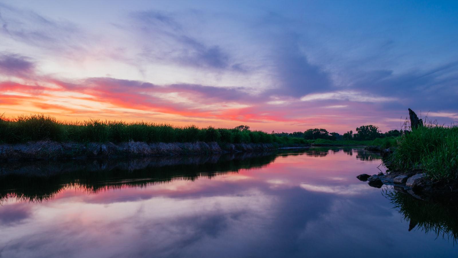 we need a Mother’s Month #SNL #HeidiGardner #EmmaThompson #MothersDay #Shorts - Spotlight on SNL's Heidi Gardner and Emma Thompson: Championing Mothers on Screen