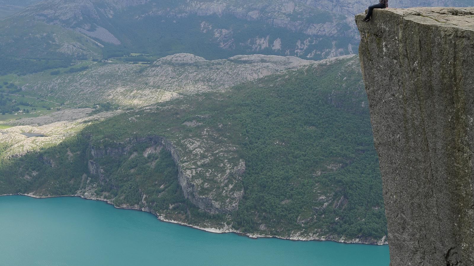 Chip Mastery: Enhancing Accuracy and Trajectory Control in Golf - Establishing Optimal Grout Height for Improved Chip Distance and Accuracy