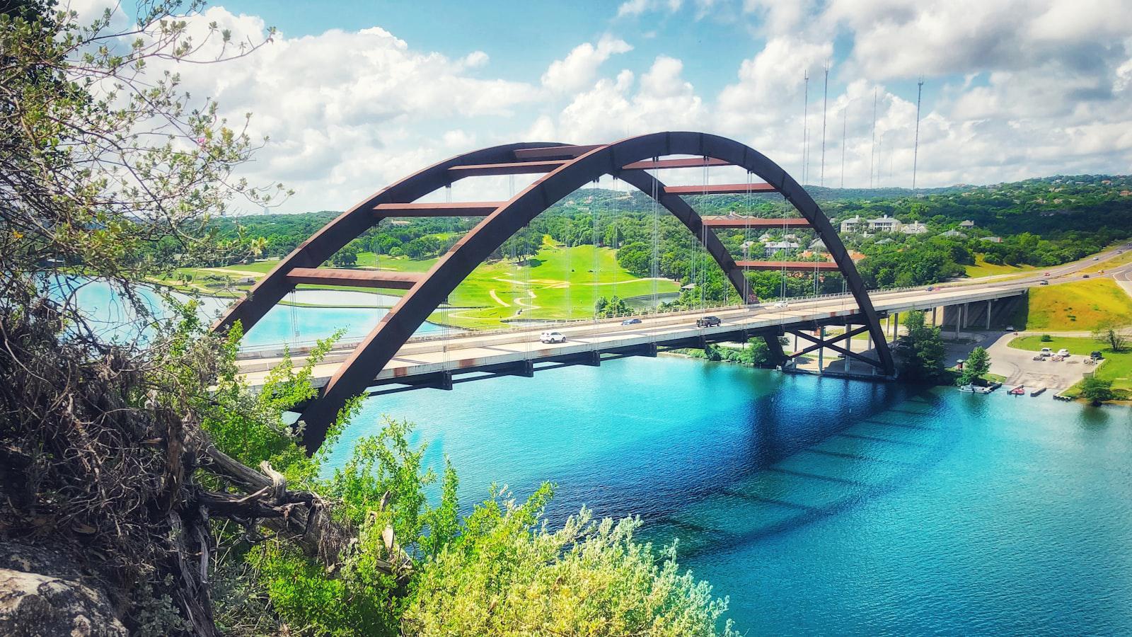 Dunlap wins in Texas after final-round rainout 1. Dunlap's Triumph Amidst Texas's Torrential Rains