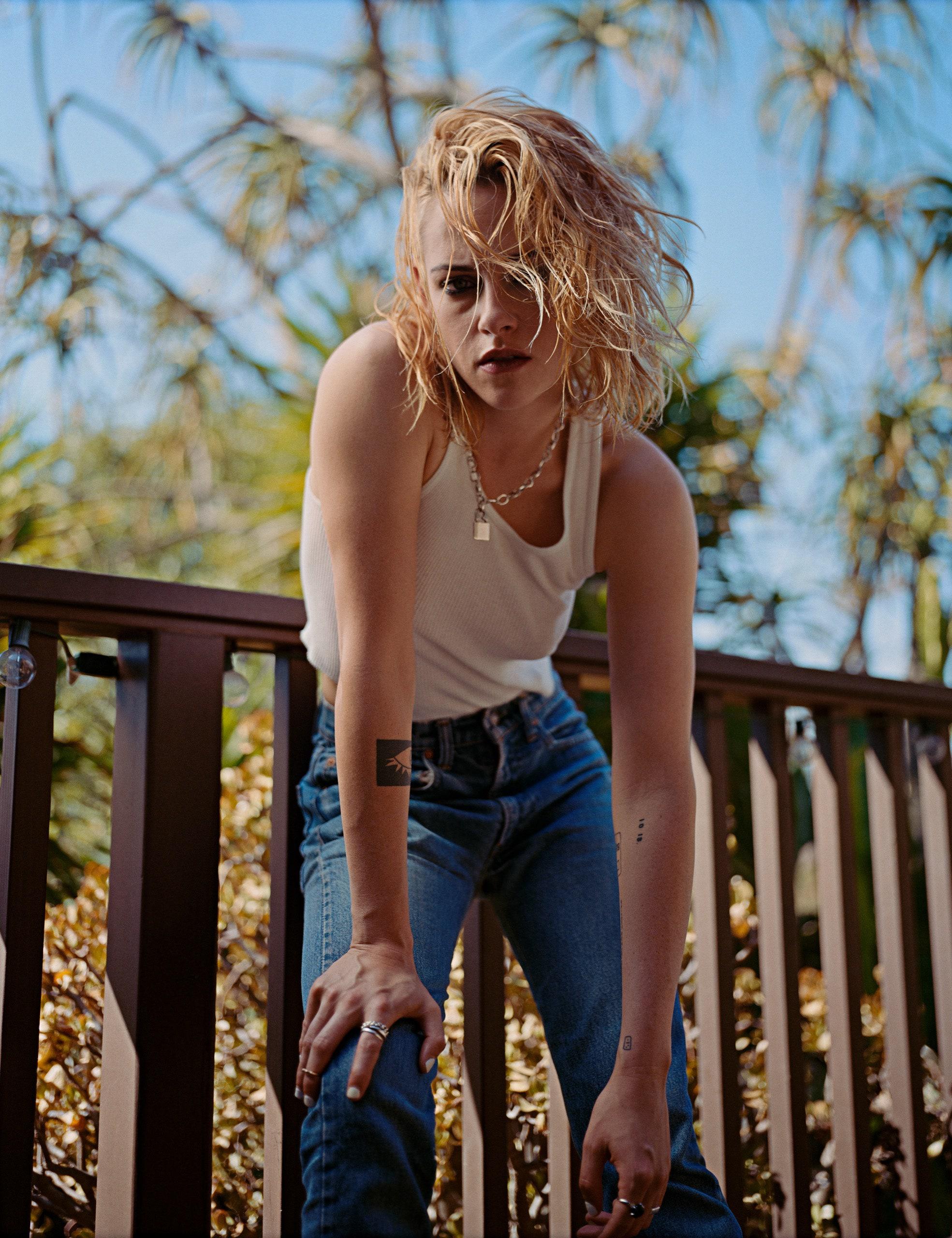 And to think we almost didn't get Kristen as Bella #HartToHeart #KristenStewart #KevinHart #Shorts - The Road to Casting Kristen Stewart as Bella: A Revealing Journey