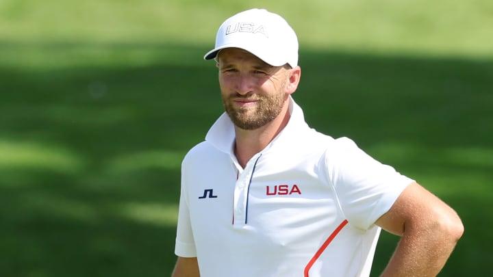 Wyndham Clark pays for golf for military veterans at Arizona night golf course Grass Clippings on Veterans Day Headings for the article about Wyndham Clark pays for golf for military veterans at Arizona night golf course Grass Clippings on Veterans Day: