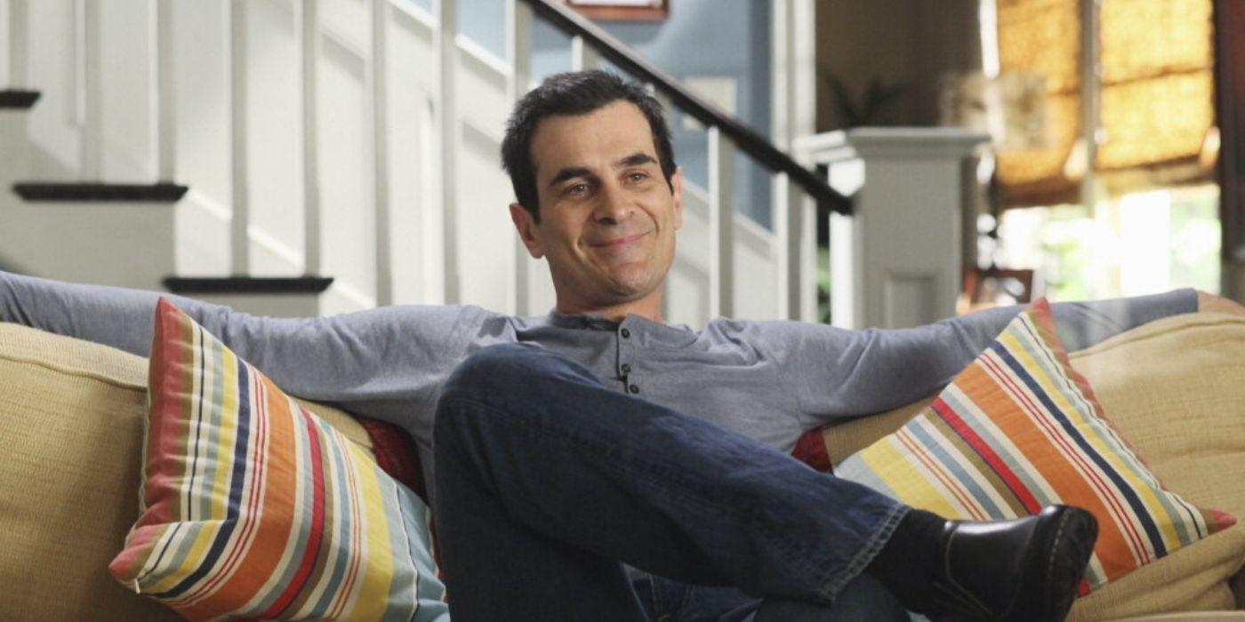 Here are some engaging title options for your article: 1. "Small Bites, Big Laughs: Phil Dunphy's Thanksgiving Tips on Modern Family!"
2. "Thanksgiving Shenanigans: Why Phil Dunphy Says 'Take Small Bites!'"
3. "Feast with a Twist: Phil Dunphy's Hilarious Phil Dunphy