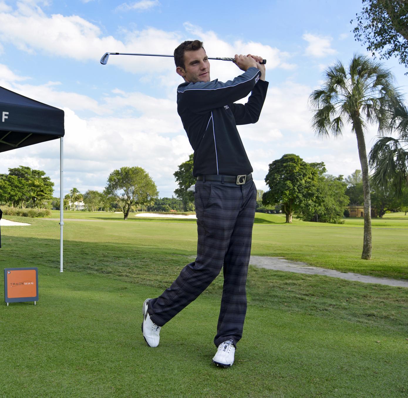 Here are some engaging title options for your article: 1. **"Mastering the Greens: Essential Tips to Avoid Common Mistakes for Beginner Golfers"**
2. **"Swing Smarter: Overcoming Common Pitfalls in Your Golf Journey"**
3. **"Unlock Your Potential: Avoid Common Pitfalls for Beginner Golfers: Avoiding Errors for Optimal Performance