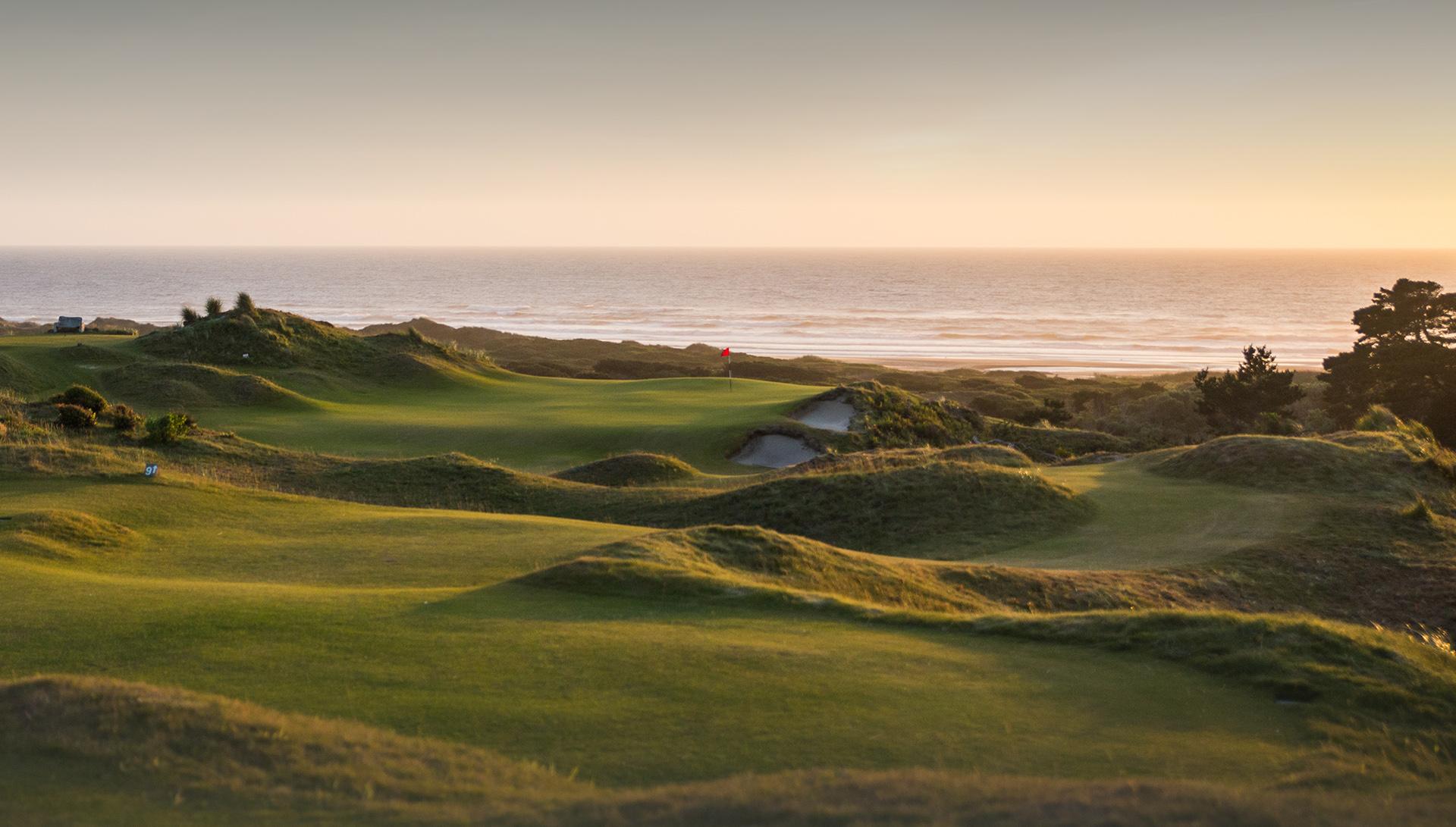 **From Bandon Dunes to Global Stardom: The Rise of David McLay Kidd in Golf Course Design** Bandon Dunes: The Launchpad for a Visionary Architect