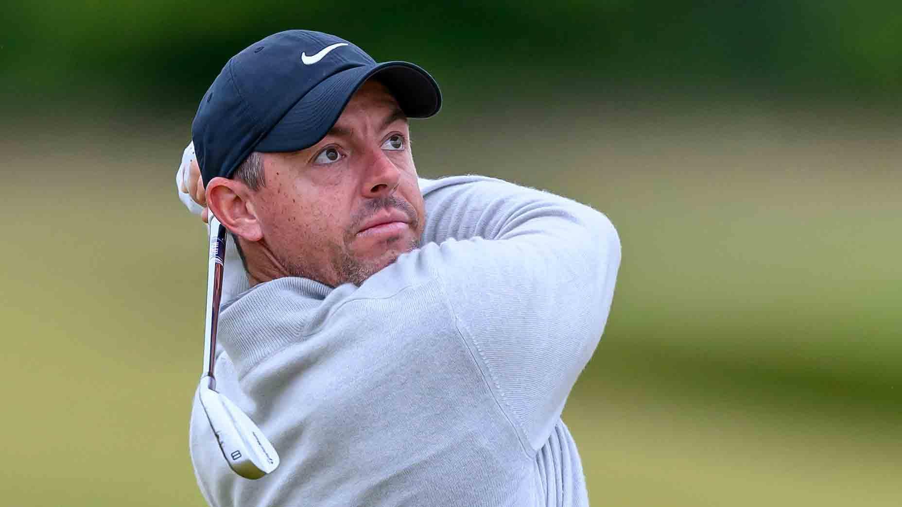 **"From Struggles to Stardom: Smylie Kaufman's Inspiring Comeback Story"** Here are the relevant keywords extracted from the title: