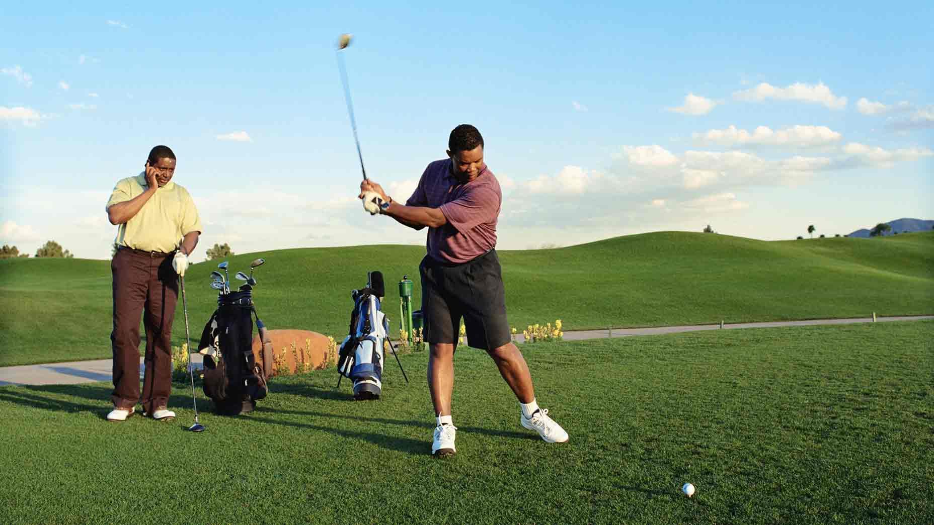 **Tee Off in Style: 12 Must-Have Golf Gifts for 2024 from Fairway Jockey** Tee Off
