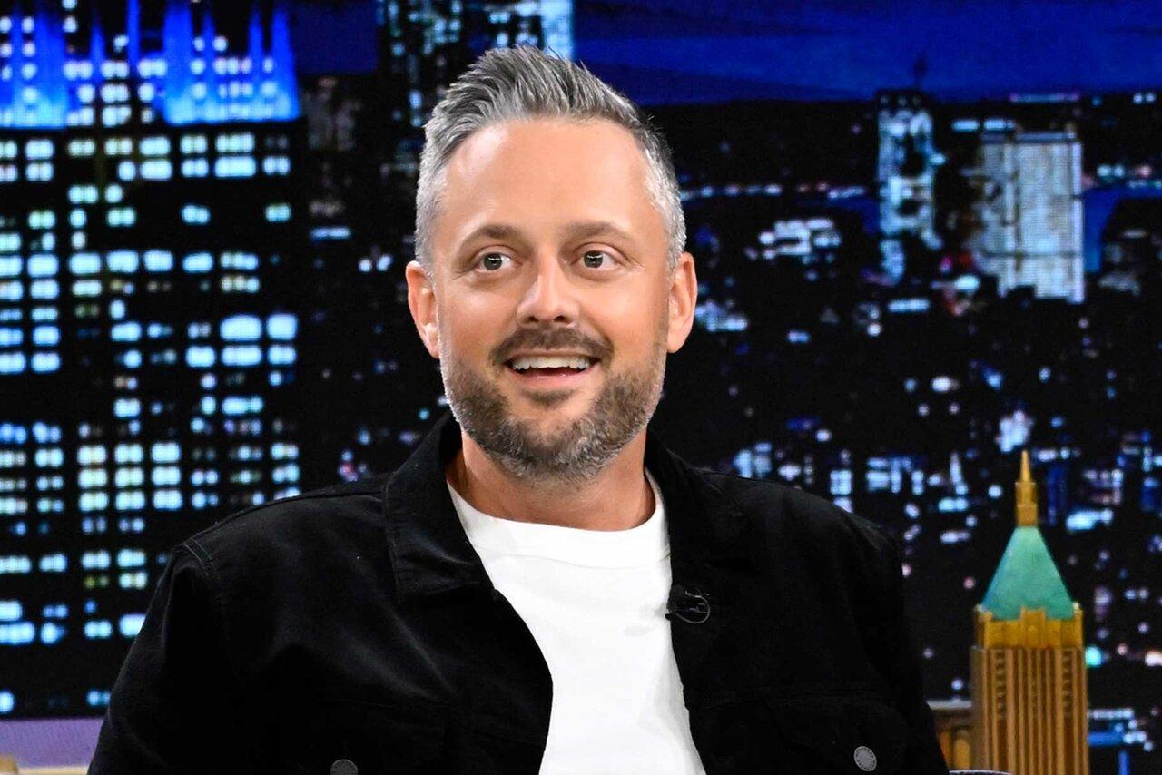 Nate Bargatze's Hilarious Take on 2024: You Won't Believe What He Says! #KevinHart #KenanThompson #Shorts Nate Bargatze