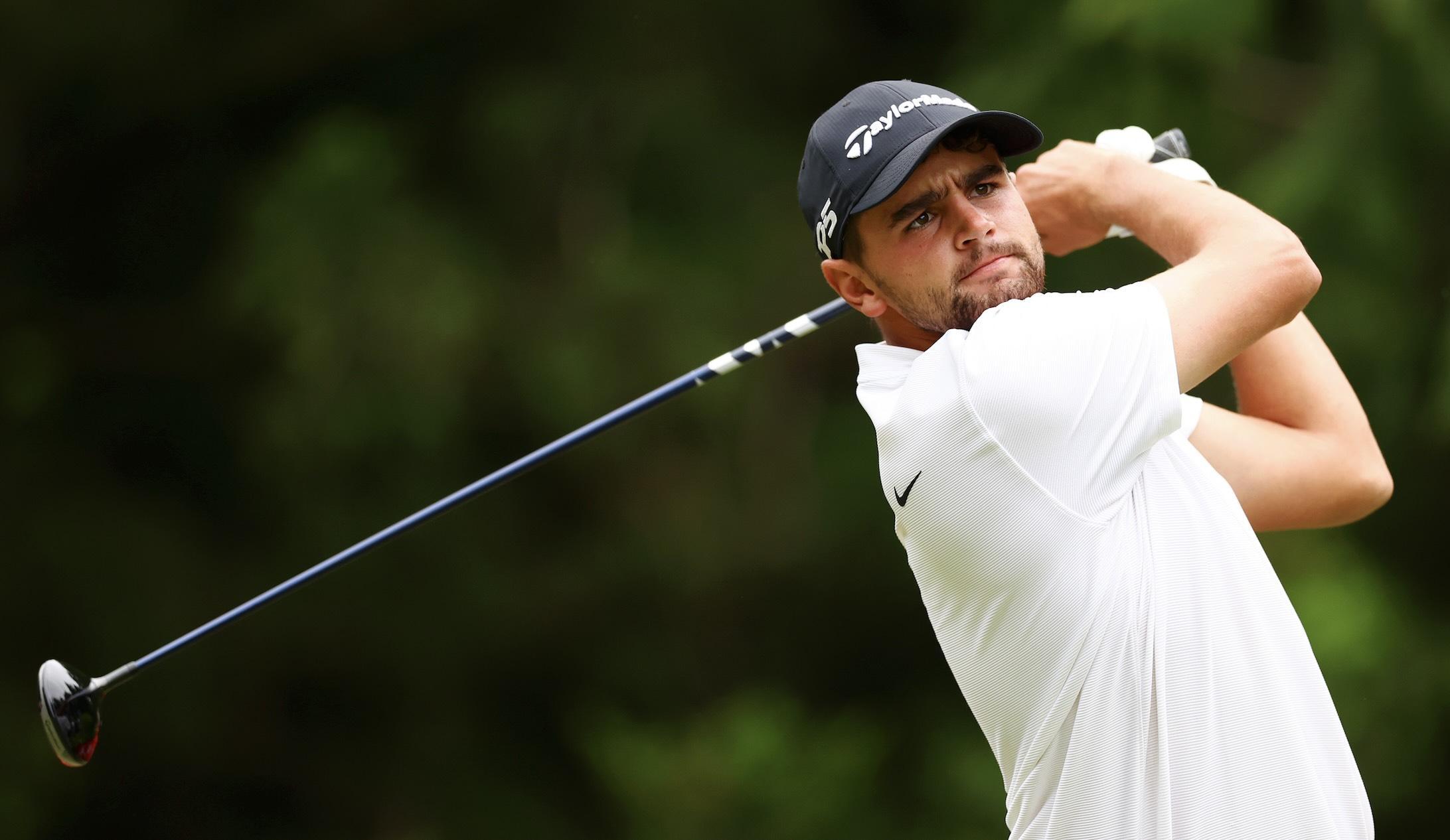 Peterson Holds Slim 1-Shot Lead Over ISCO as Play Suspended Amid Weather Delay ### Excerpt for