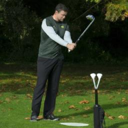 Elevate Your Golf Game: Essential Techniques for Powerful Swings, Precision Putting & Long Drives The Biomechanical Foundations of a Consistent Golf Swing: Posture,Hip and Shoulder Separation,and kinetic Sequencing