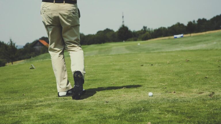 Unlock Your Swing: Master Tiger Woodsโ Driving & Putting Secrets