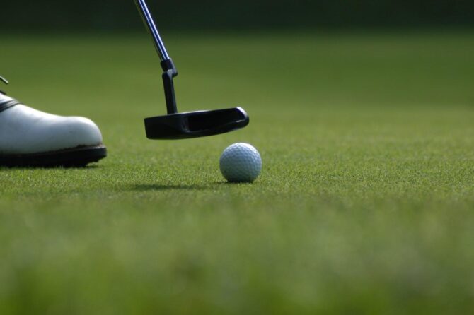 Woods’ son takes shot at Open qualifier, cards 81