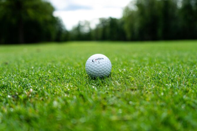 TV analysts rip Rory McIlroy for decision. He made birdie anyway