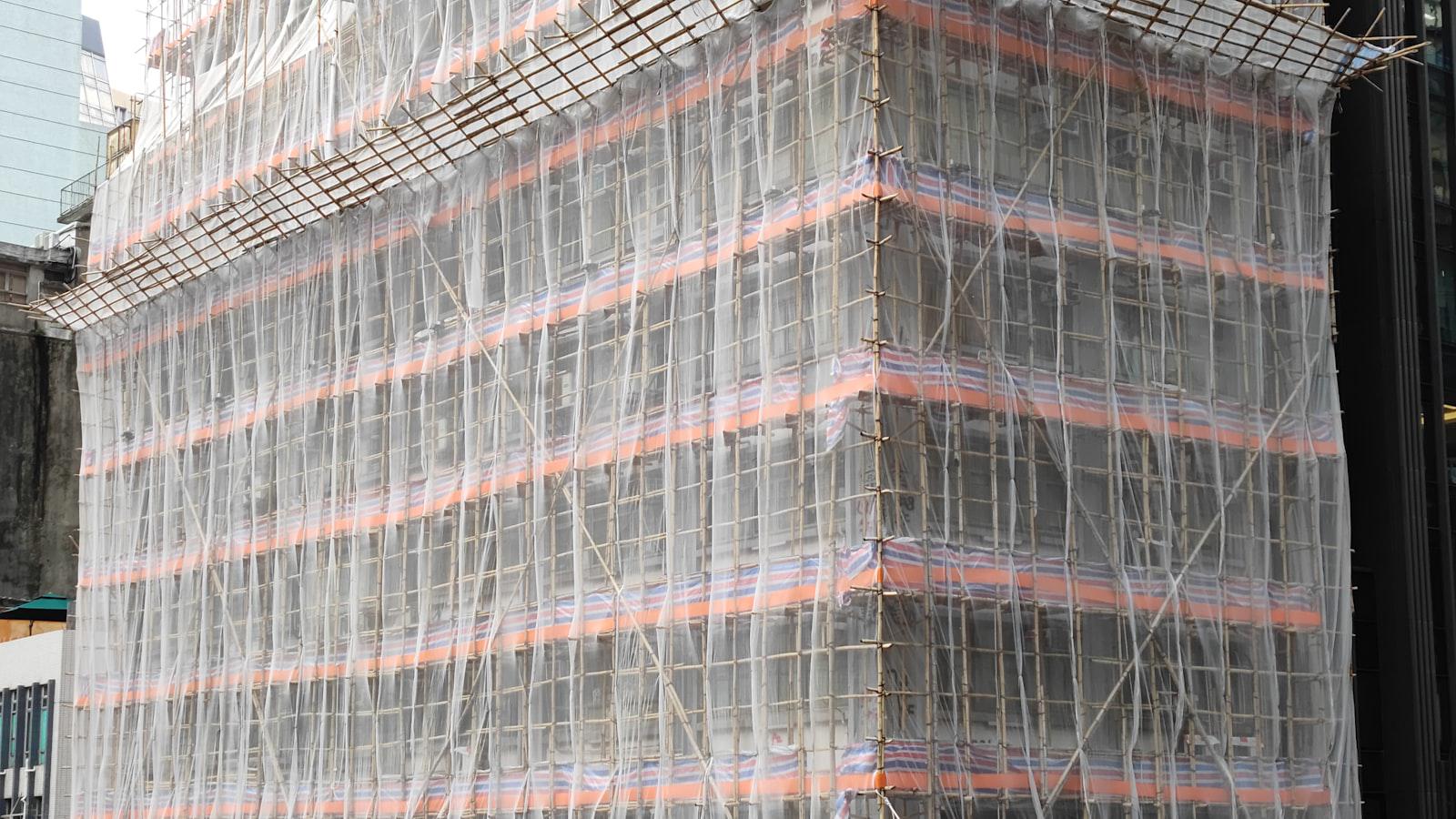 Phil Mickelson's high-pressure practice game will dial in your chipping * Perfect Your Touch: Mickelson's Method for Consistent Proximity