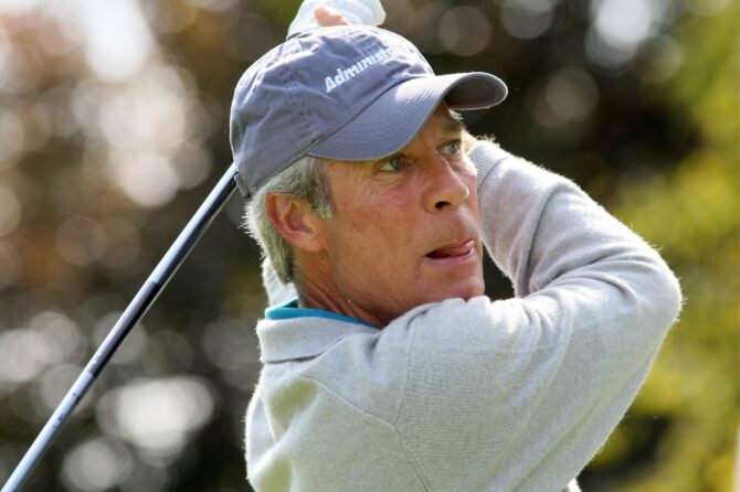An Instructional Analysis of Ben Crenshaw’s Golf Swing Technique: Keys to Accuracy and Consistency