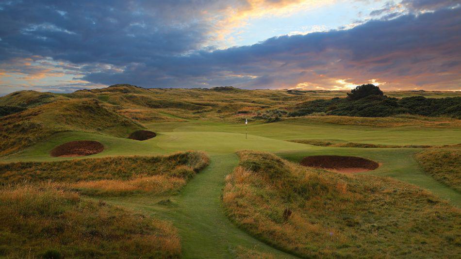 Watch: What's it like to walk out on the first tee at Royal Troon?