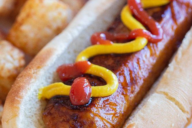 It makes me want a hot dog real bad #Olympics #IlonaMaher #Shorts