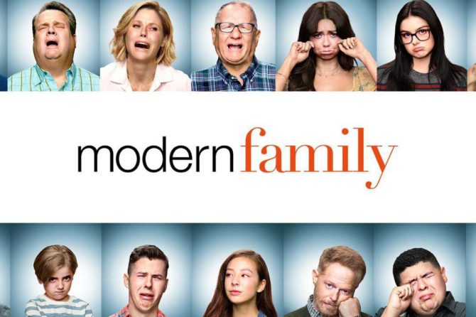 Don’t make Claire break down this door, Haley #ModernFamily #HaleyDunphy #AlexDunphy #Shorts