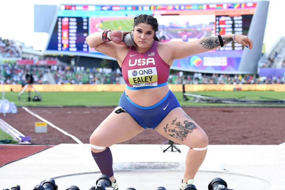 Shot put right to my heart ❤️ #ParisOlympics #Olympics #Shorts Shot put right to my heart ❤️ #ParisOlympics #Olympics #Shorts