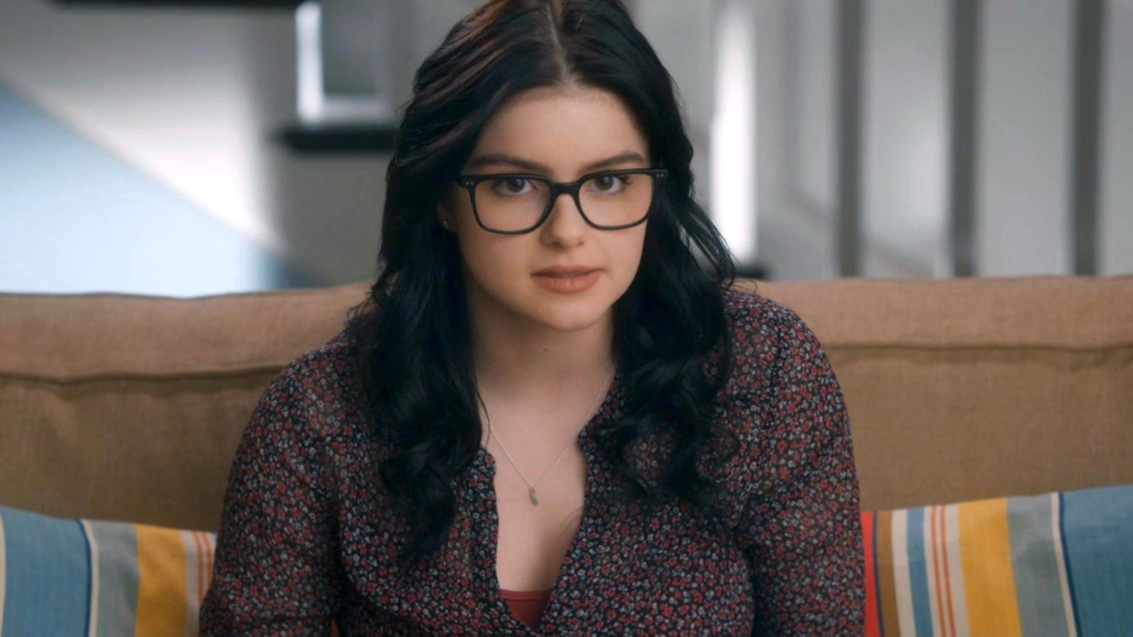 Alex knows what she's doing 🤭 #ModernFamily #AlexDunphy #HaleyDunphy #LukeDunphy #Shorts