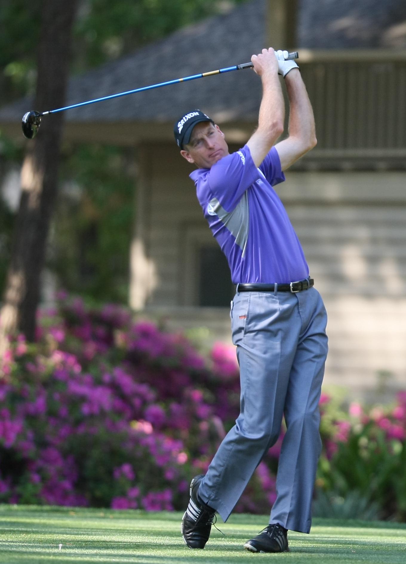 Jim Furyk: ‌A Paradigm of Golfing Excellence ​-⁤ Unraveling ​Technique and Course Mastery