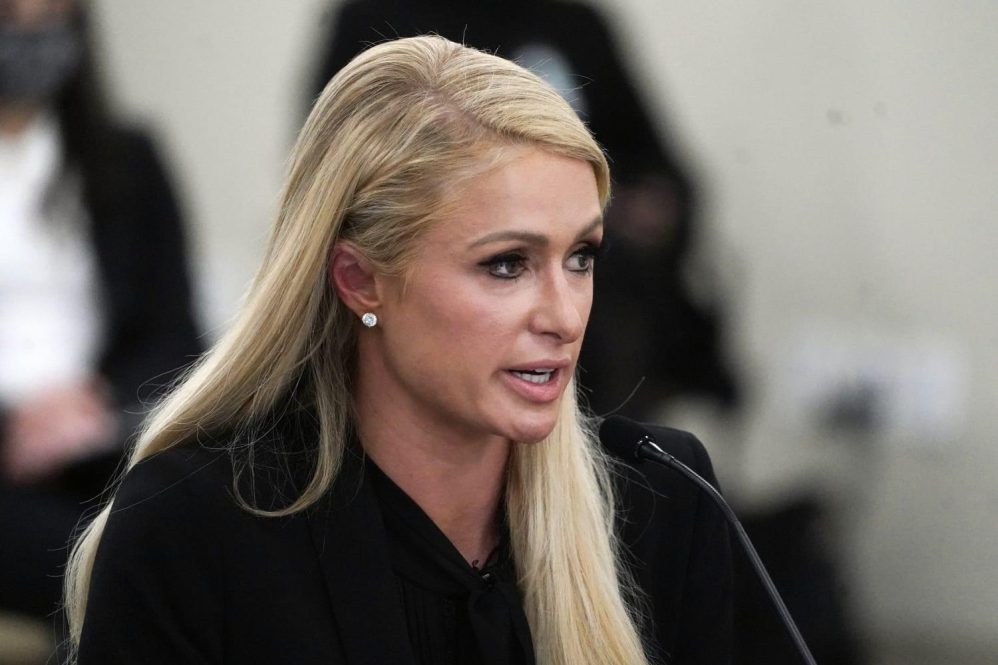 Paris Hilton’s Heartfelt Mission: The Quest to Clone Her Beloved Dog! #ParisInLove #ParisHilton #Shorts