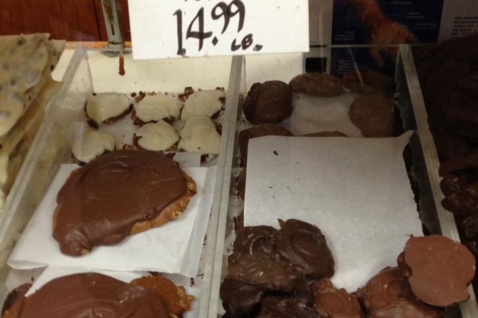 **”Baking Mayhem: Doug and Carrie’s Hilarious Cake Catastrophe for the Bake Sale!”**