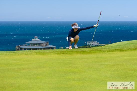 discerning golfer