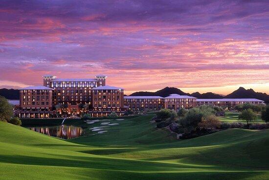 Affordable luxury Golf Resorts