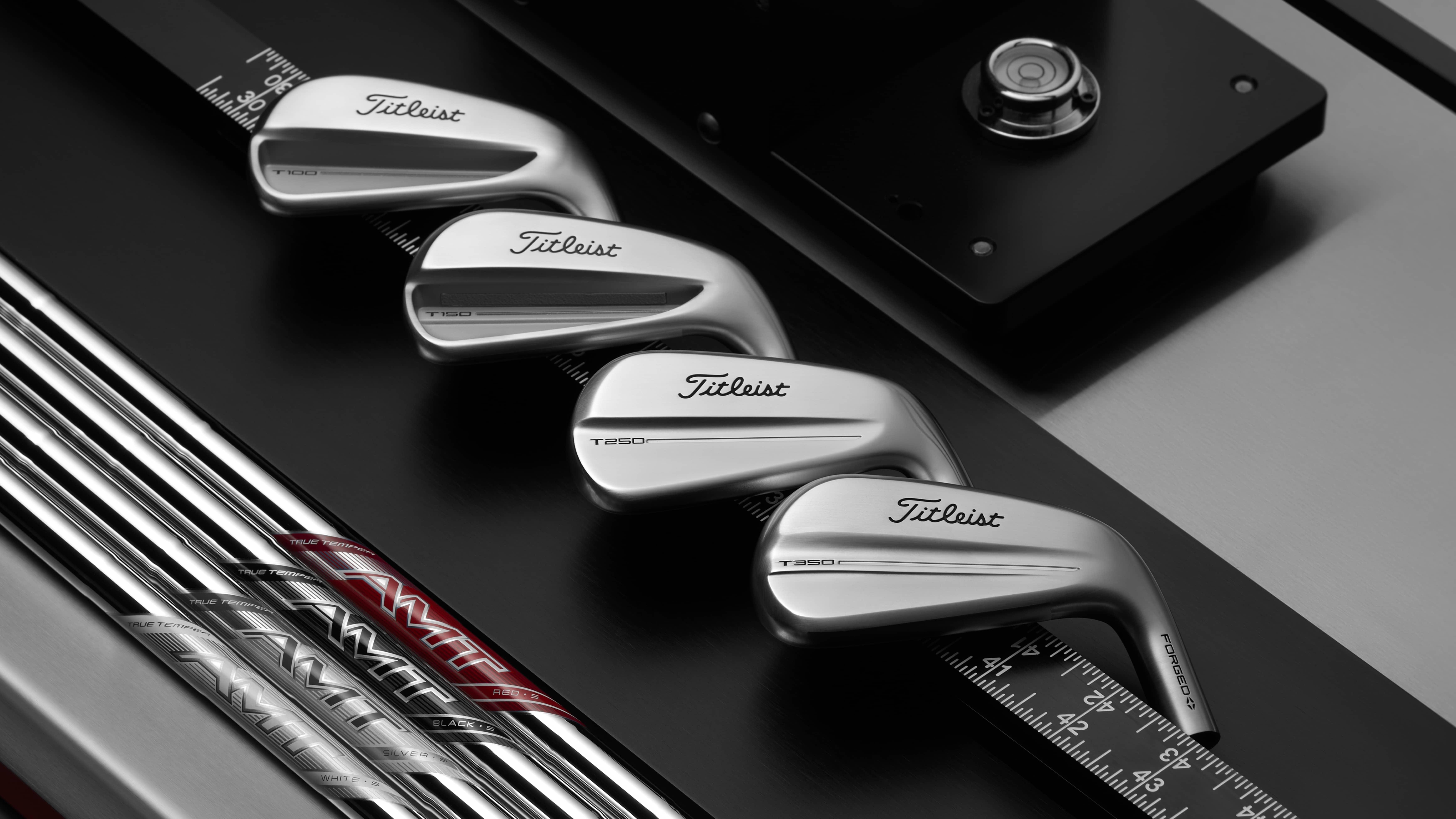 Here are the most relevant keywords extracted ‍from the heading:

**Titleist T-Series Irons