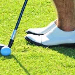 Fuel Your Swing: 8 Proven Nutrition Hacks to Elevate Your Golf Game Hydration and Electrolyte Strategies to Preserve Neuromuscular Precision and Putting Consistency